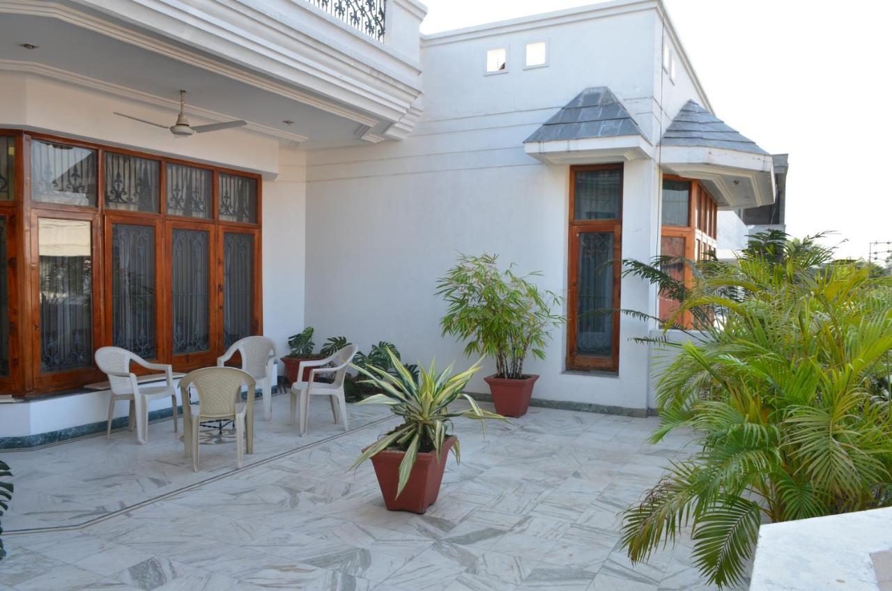ג'אמו Sandy'S Homestay מראה חיצוני תמונה